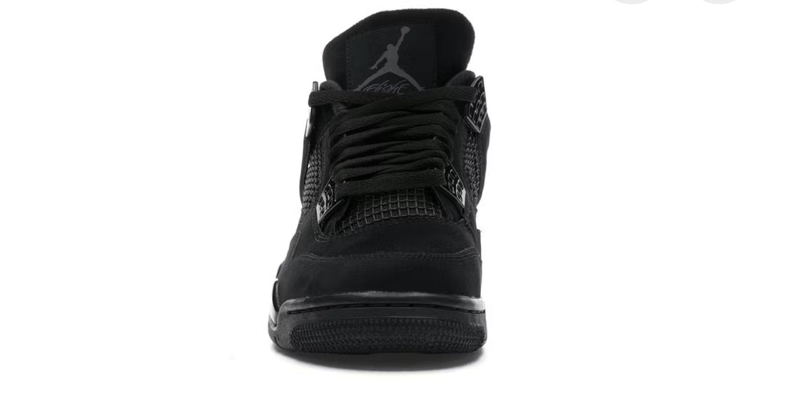 Jordan 4 Retro
Black Cat (2020)